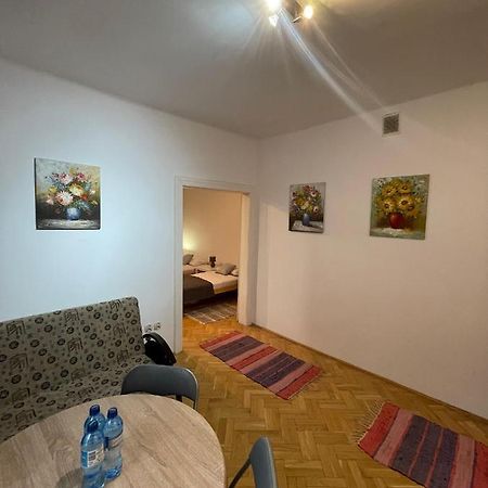 Apartamenty 650 Metrow Od Dworca Przemysl Exterior photo